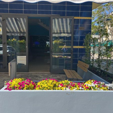 Hotel Estense Rimini Zewnętrze zdjęcie