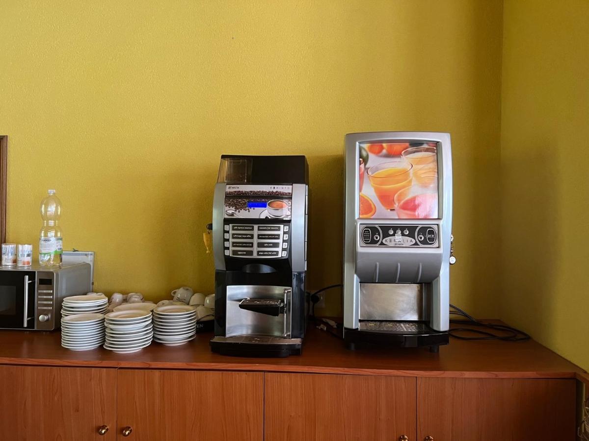 Hotel Estense Rimini Zewnętrze zdjęcie