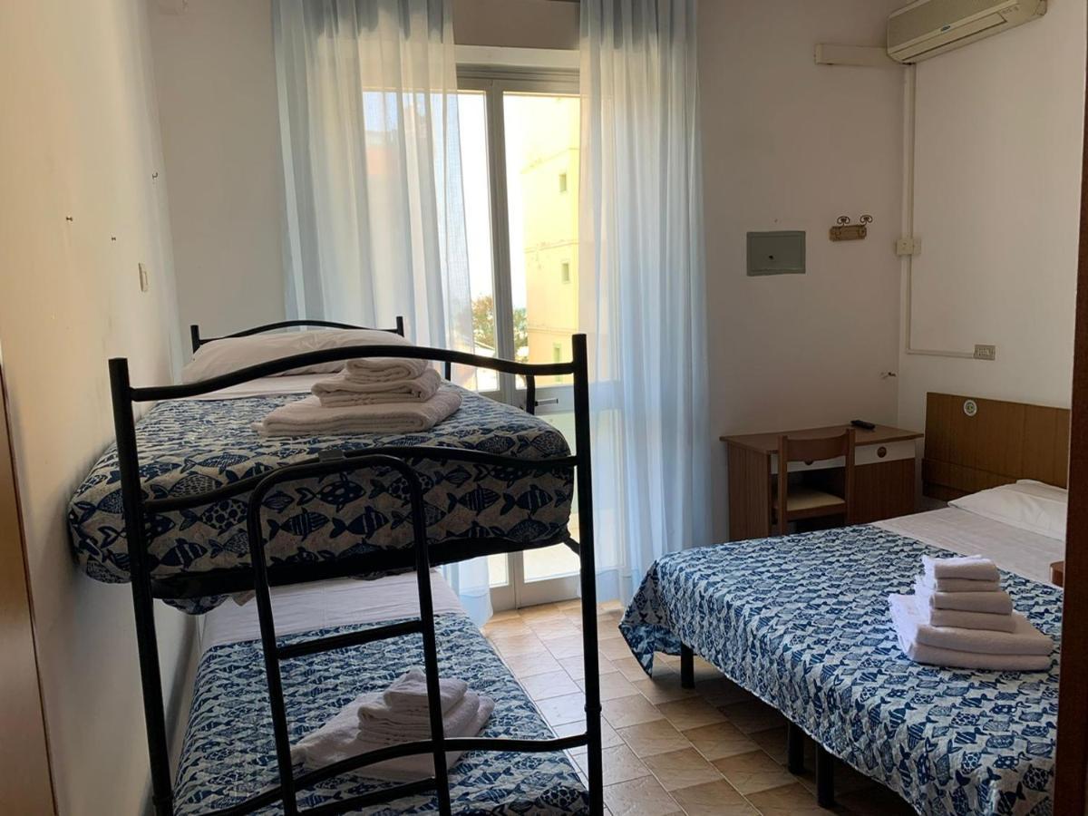 Hotel Estense Rimini Zewnętrze zdjęcie