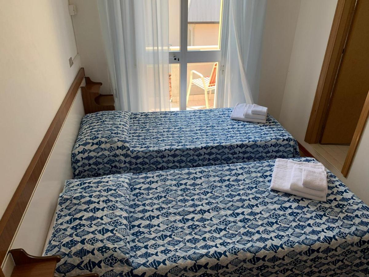 Hotel Estense Rimini Zewnętrze zdjęcie